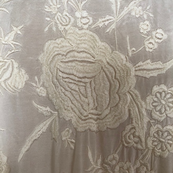 Off White Kimono w/ Fringe and Embroidered Flowers - Picture 10 of 12